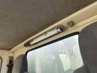 いすゞエルフ冷凍車（冷蔵車）小型（2t・3t）[写真30]