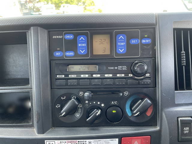 いすゞエルフ冷凍車（冷蔵車）小型（2t・3t）[写真38]