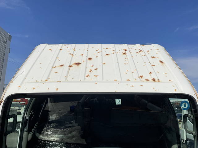 いすゞエルフ冷凍車（冷蔵車）小型（2t・3t）[写真09]