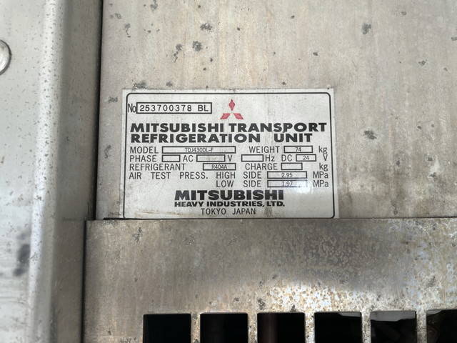 三菱ふそうファイター冷蔵冷凍ウイング中型（4t）[写真18]