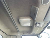 三菱ふそうファイター冷蔵冷凍ウイング中型（4t）[写真30]