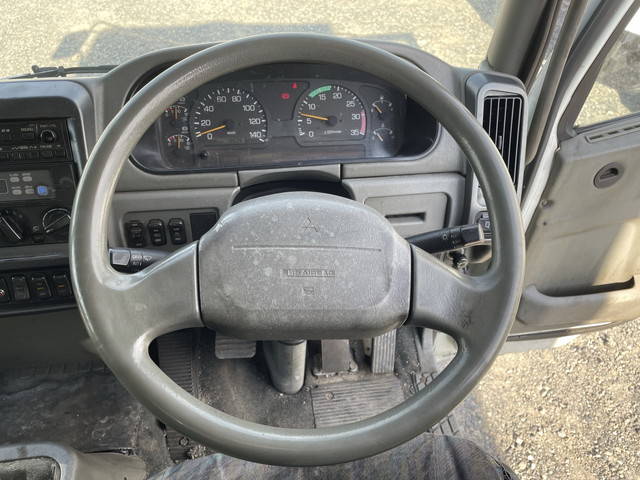 三菱ふそうファイター冷蔵冷凍ウイング中型（4t）[写真31]