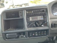 三菱ふそうファイター冷蔵冷凍ウイング中型（4t）[写真34]