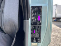 三菱ふそうファイター冷蔵冷凍ウイング中型（4t）[写真37]