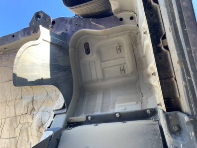 三菱ふそうスーパーグレートダンプ大型（10t）[写真23]