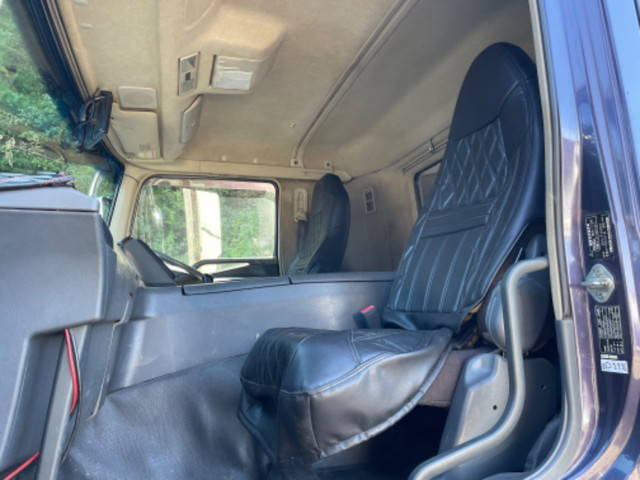 三菱ふそうスーパーグレートダンプ大型（10t）[写真27]