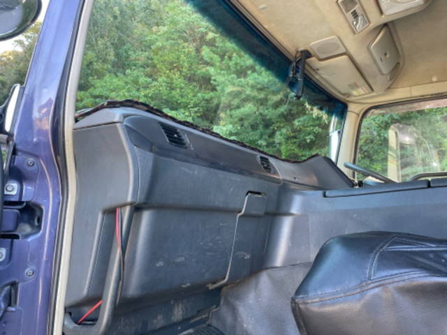 三菱ふそうスーパーグレートダンプ大型（10t）[写真31]