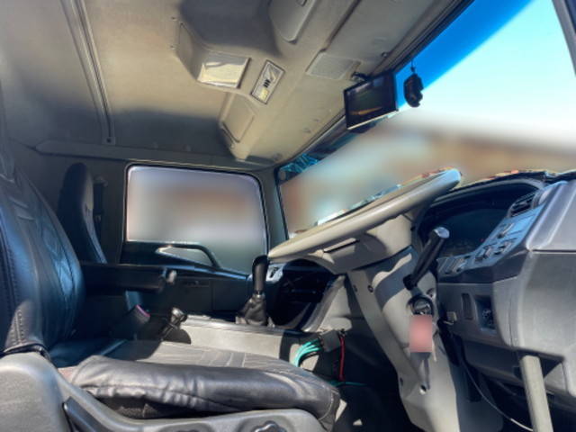 三菱ふそうスーパーグレートダンプ大型（10t）[写真32]