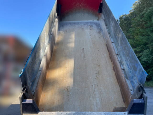 三菱ふそうスーパーグレートダンプ大型（10t）[写真04]