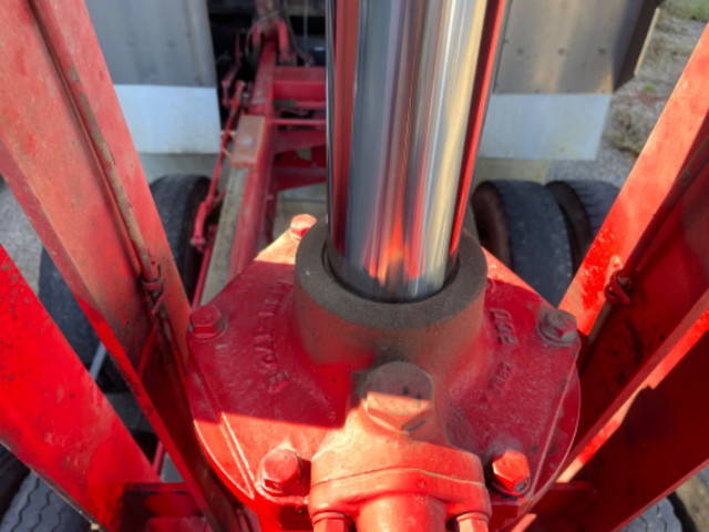 三菱ふそうスーパーグレートダンプ大型（10t）[写真14]