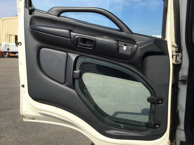 日野レンジャーアルミバン中型（4t）[写真26]
