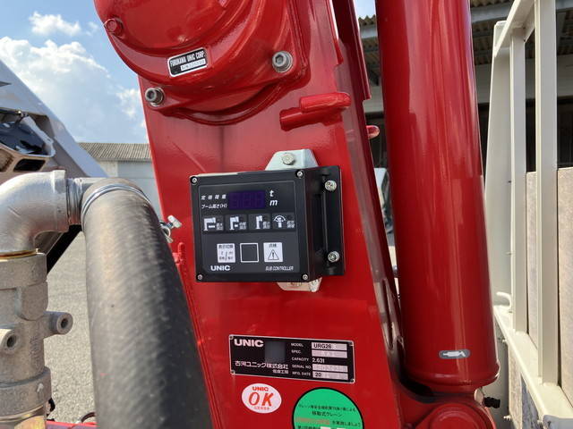 三菱ふそうキャンタークレーン3段小型（2t・3t）[写真18]