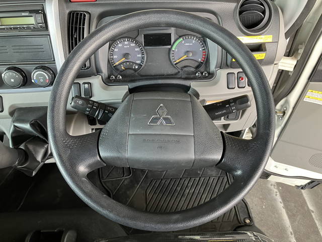 三菱ふそうキャンタークレーン3段小型（2t・3t）[写真33]