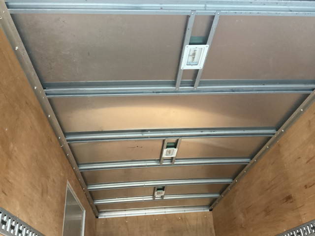 三菱ふそうキャンターアルミバン小型（2t・3t）[写真11]