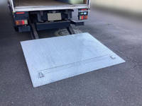 三菱ふそうキャンターアルミバン小型（2t・3t）[写真17]