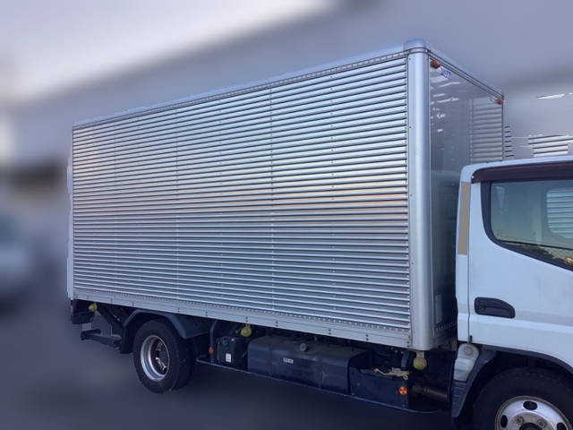 三菱ふそうキャンターアルミバン小型（2t・3t）[写真06]