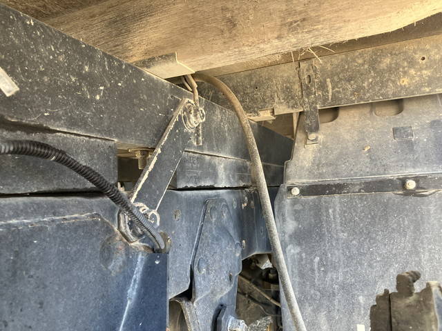 いすゞエルフ平ボディ小型（2t・3t）[写真23]