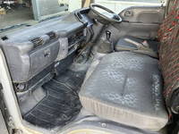 いすゞエルフ平ボディ小型（2t・3t）[写真30]