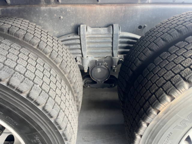 いすゞギガコンテナ専用車大型（10t）[写真13]