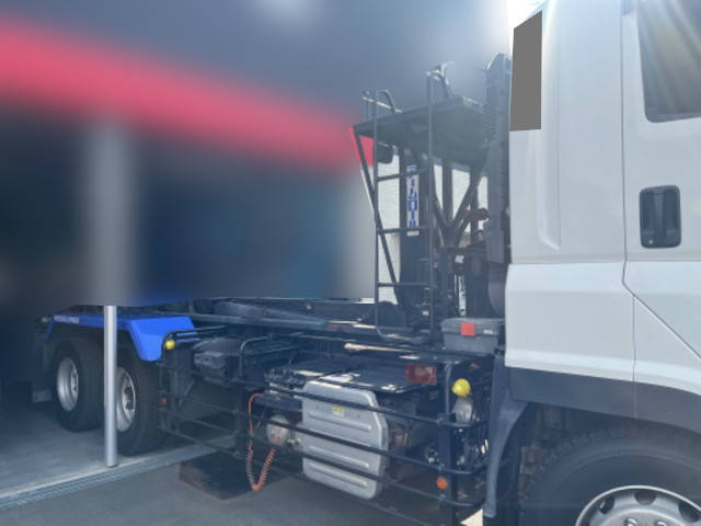 いすゞギガコンテナ専用車大型（10t）[写真06]