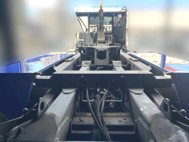 いすゞギガコンテナ専用車大型（10t）[写真09]