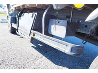 三菱ふそうキャンター平ボディ小型（2t・3t）[写真15]