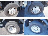 三菱ふそうキャンター平ボディ小型（2t・3t）[写真17]