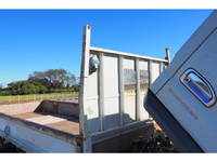 三菱ふそうキャンター平ボディ小型（2t・3t）[写真21]