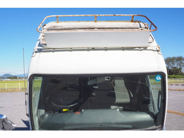 三菱ふそうキャンター平ボディ小型（2t・3t）[写真22]