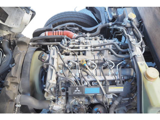 三菱ふそうキャンター平ボディ小型（2t・3t）[写真25]