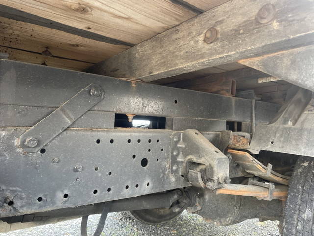 三菱ふそうキャンタークレーン3段小型（2t・3t）[写真17]