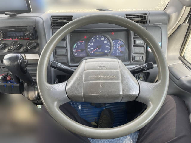 三菱ふそうキャンタークレーン3段小型（2t・3t）[写真36]