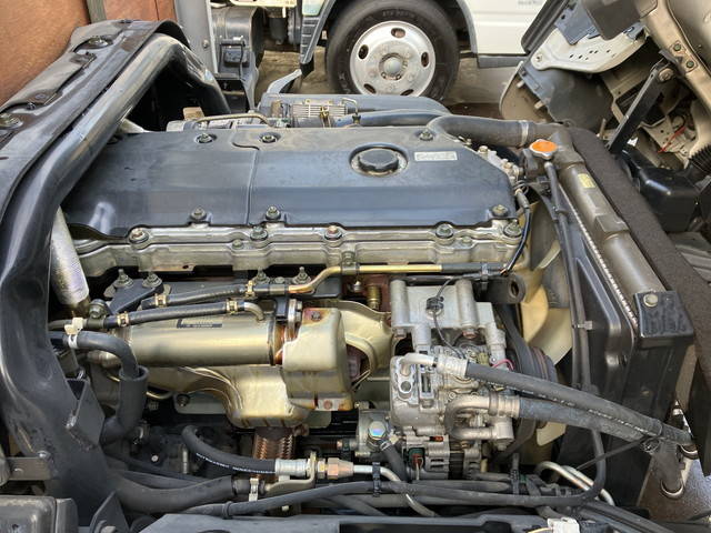 いすゞエルフアルミブロック小型（2t・3t）[写真28]