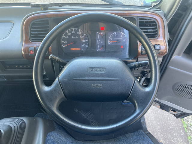 いすゞエルフアルミブロック小型（2t・3t）[写真36]