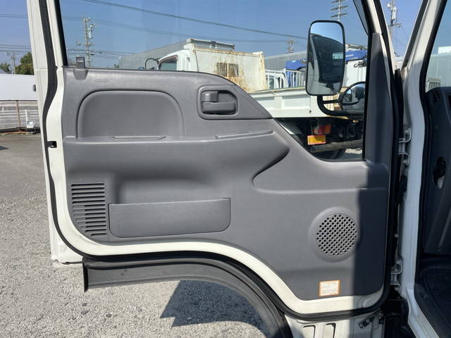 マツダタイタン冷凍車（冷蔵車）小型（2t・3t）[写真28]