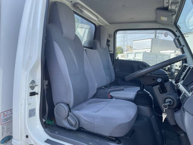 マツダタイタン冷凍車（冷蔵車）小型（2t・3t）[写真33]