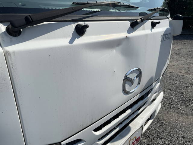 マツダタイタン冷凍車（冷蔵車）小型（2t・3t）[写真38]