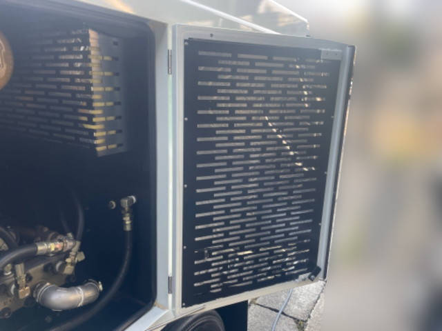 日野デュトロ高圧洗浄車小型（2t・3t）[写真13]