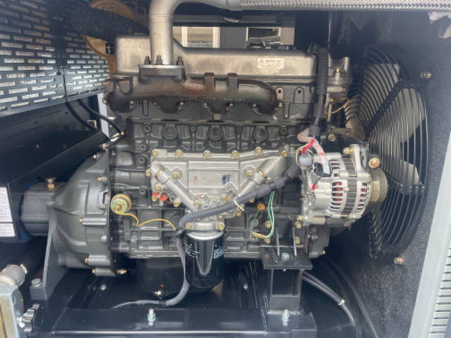 日野デュトロ高圧洗浄車小型（2t・3t）[写真15]