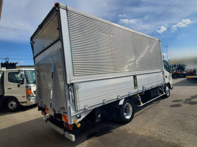 トヨタダイナ冷蔵冷凍ウイング小型（2t・3t）[写真04]