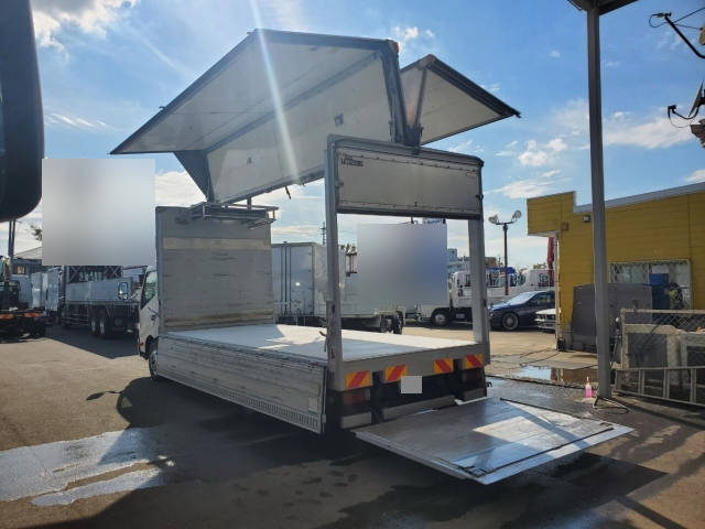 トヨタダイナ冷蔵冷凍ウイング小型（2t・3t）[写真08]