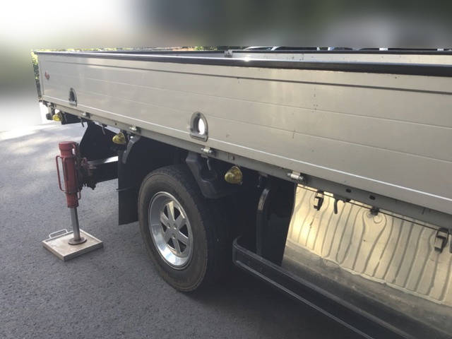 いすゞエルフクレーン6段小型（2t・3t）[写真18]