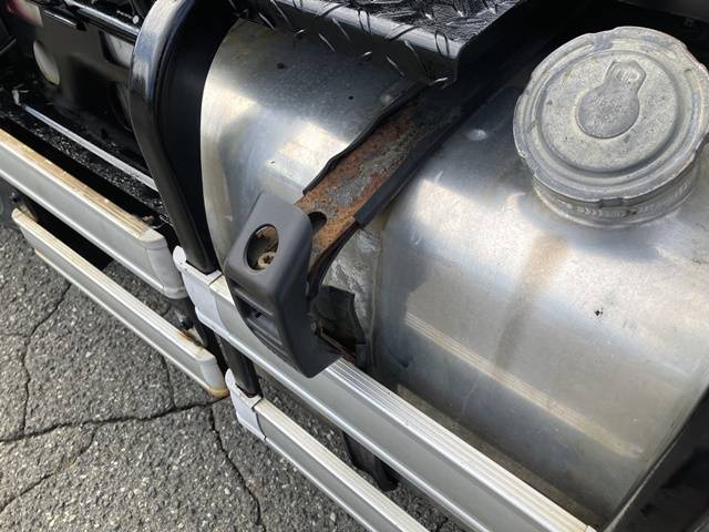 日野プロフィアトレーラーヘッド（トラクターヘッド）大型（10t）[写真19]