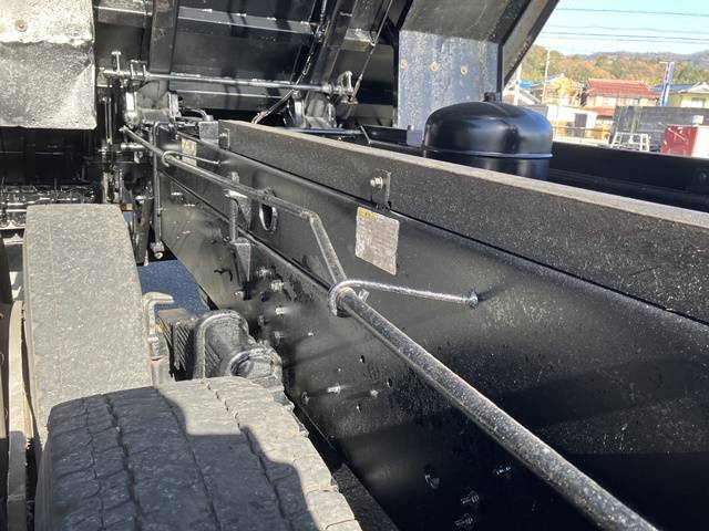 日野プロフィアダンプ大型（10t）[写真16]