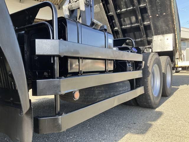 日野プロフィアダンプ大型（10t）[写真19]