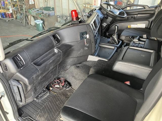 日野プロフィアダンプ大型（10t）[写真28]