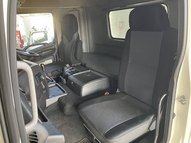 日野プロフィアダンプ大型（10t）[写真29]