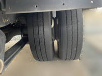 三菱ふそうキャンター平ボディ小型（2t・3t）[写真10]