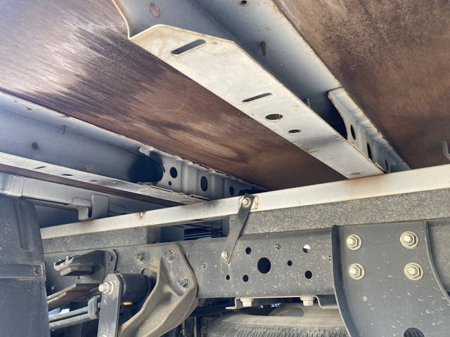 日野デュトロ平ボディ小型（2t・3t）[写真23]