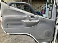 日野デュトロ平ボディ小型（2t・3t）[写真25]